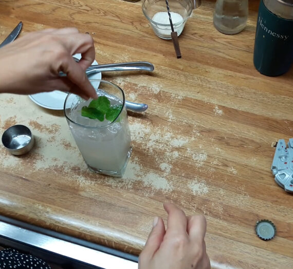 Las recetas como las reglas están hechas para romperse. En vez de Ron, un Mojito de Tequila.