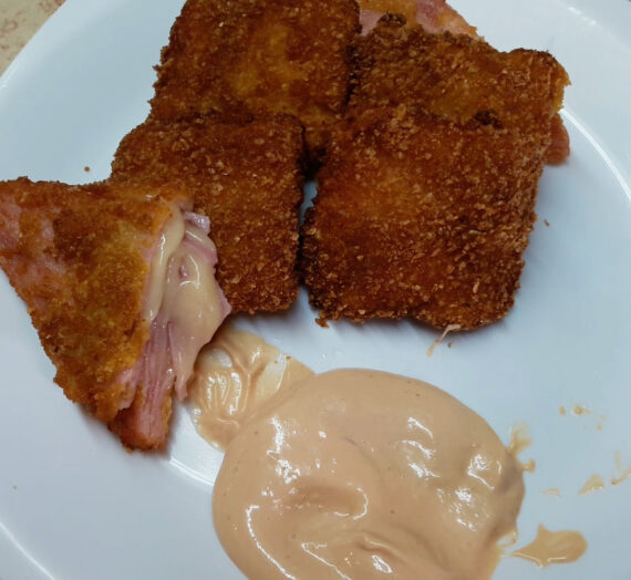 Unos empanizados de jamón y queso para abrir boca y compartir.