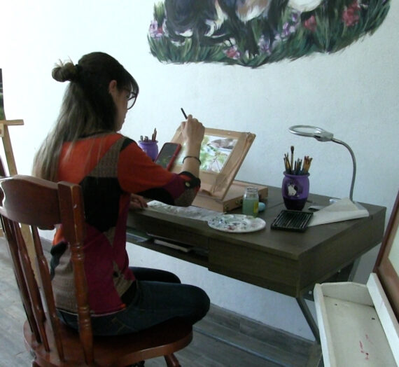 Presenciando el proceso de pintar con acuarela.